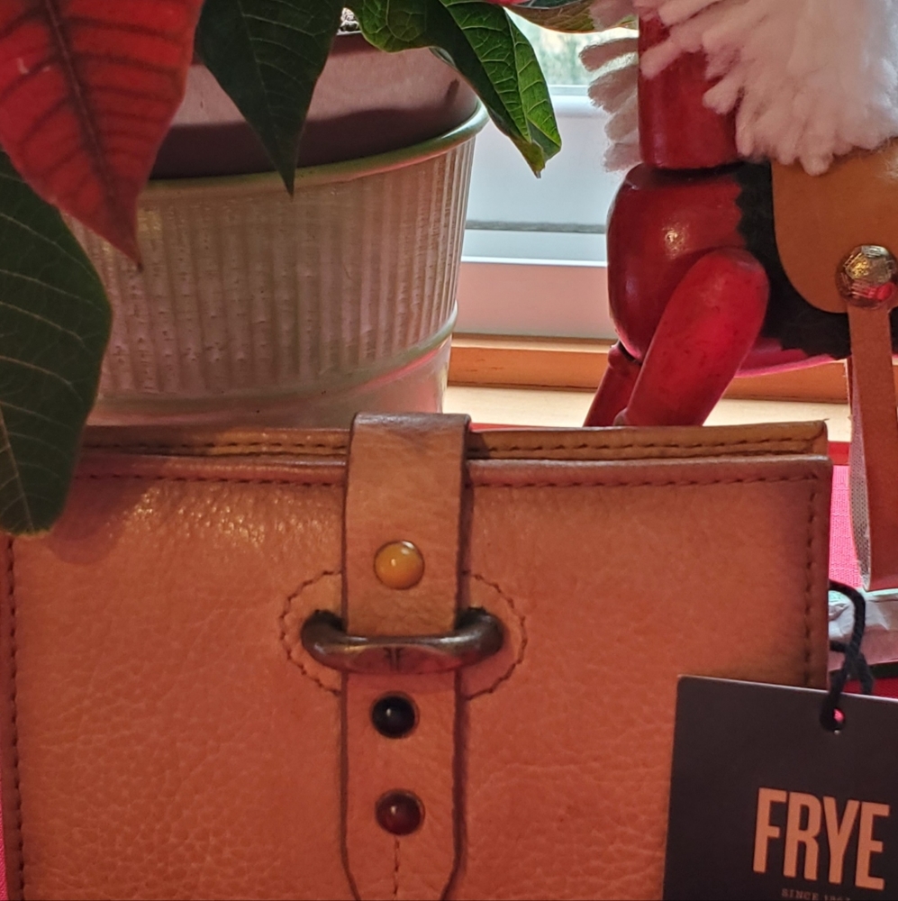 Women's Frye Leather Wallet